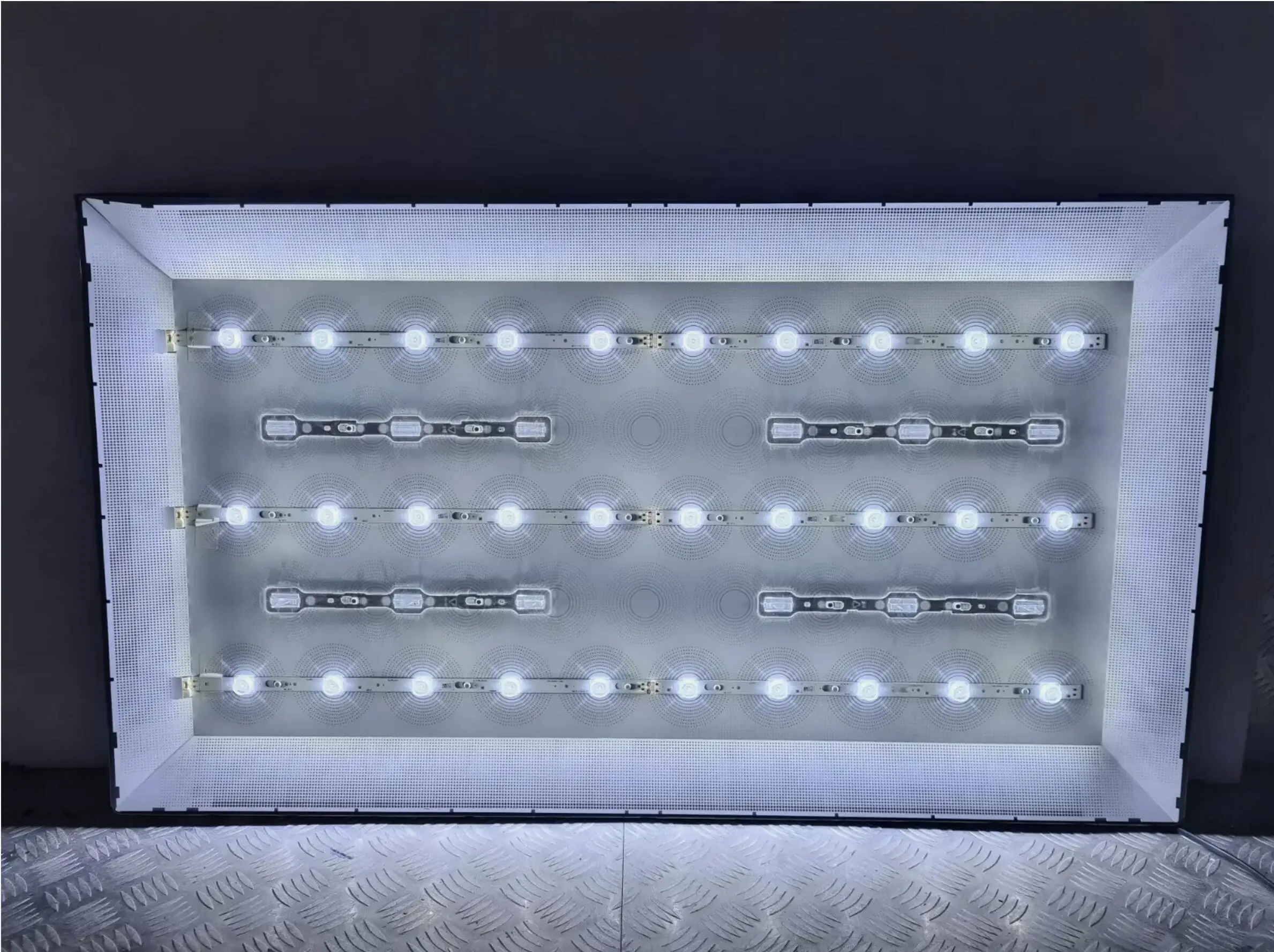 Barras LED para TV Samsung 43" BN96-50319A 50320A LM41-00868A LM41-00867A JL.D430A1330-408AR-M_V02 JL.D430A1330-408AL-M_V02 6 Barras LED para TV Samsung 43" BN96-50319A 50320A LM41-00868A LM41-00867A JL.D430A1330-408AR-M_V02 JL.D430A1330-408AL-M_V02 - Image 6